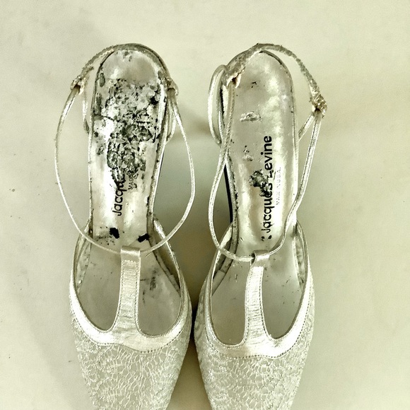Vintage Silver Metallic Leather Lace Sling Back Heels 2 1/2” USA Jacques Levine - Picture 3 of 4